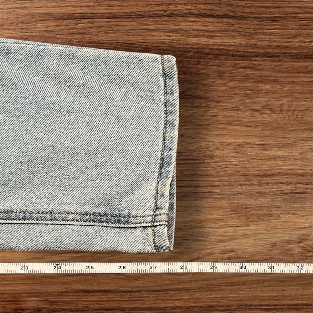 Seven7 Light Denim Stretch Comfortable 90's‎ Straight Jean Women Size 8 - Picture 4 of 6